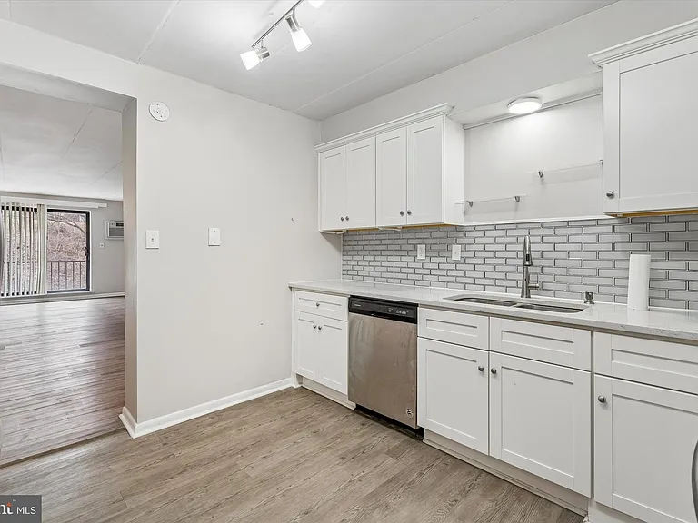 400 Glendale Rd #D-44 — Photo 3