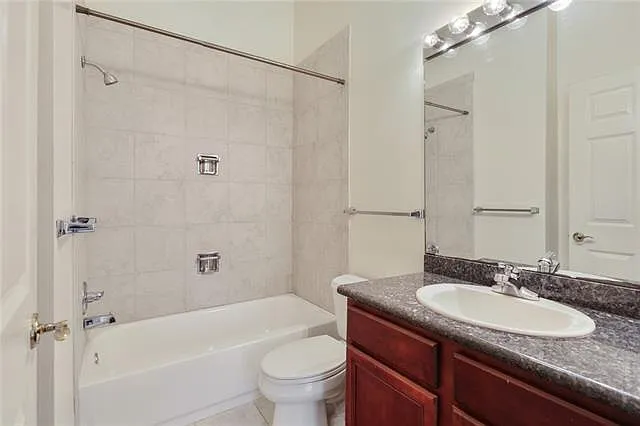 237 Dauphine St #1 — Photo 6