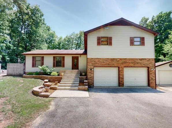 349 Princess Jennifer Dr, Calvert City, KY 42029