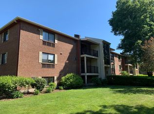 2340 Commonwealth Ave APT 23, Auburndale, MA 02466