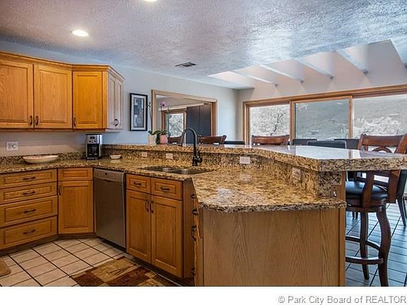 3rd image of 7555 N Tall Oaks Dr