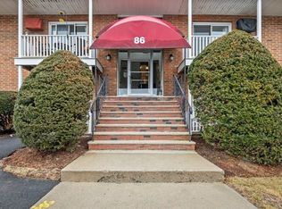 86 Beacon St APT 9, Lawrence, MA 01843