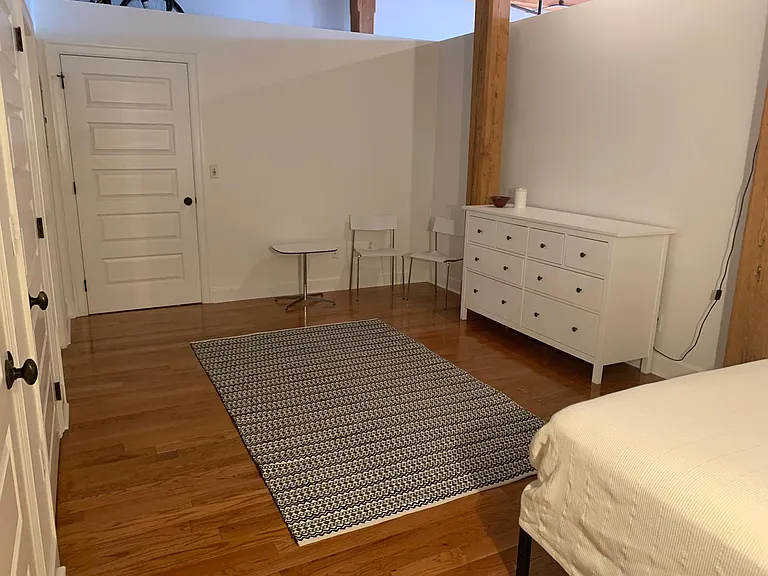 2551 Trenton Ave #303 — Photo 7