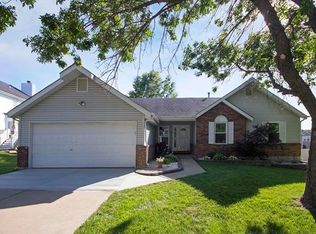 1177 Clydesdale Dr, Saint Charles, MO