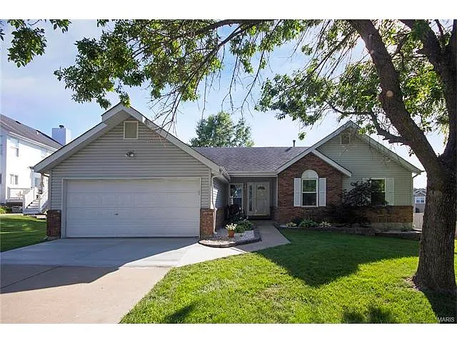 1177 Clydesdale Dr photo 1