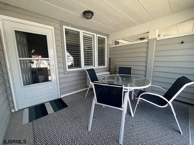 2 bed, 2.0 bath, $7,500 — Photo 3