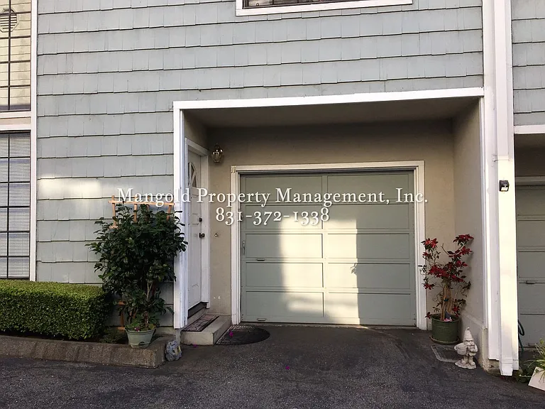 1001 Funston Ave #11 — Photo 3