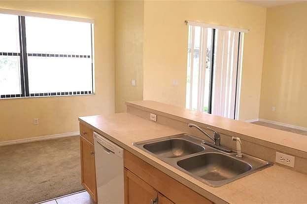 1st image of 411 Caraway Dr
