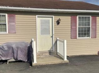 952 Frystown Rd, Fredericksburg, PA 17026