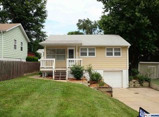 7010 Hamilton St, Omaha, NE 68132