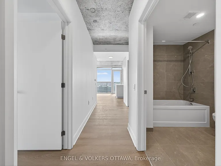 1360 Carling Ave #2307 — Photo 7