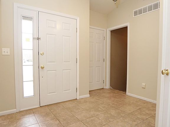 4th image of 4104 Ironledge Ct