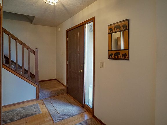 5th image of 1420 Stoney Point Dr