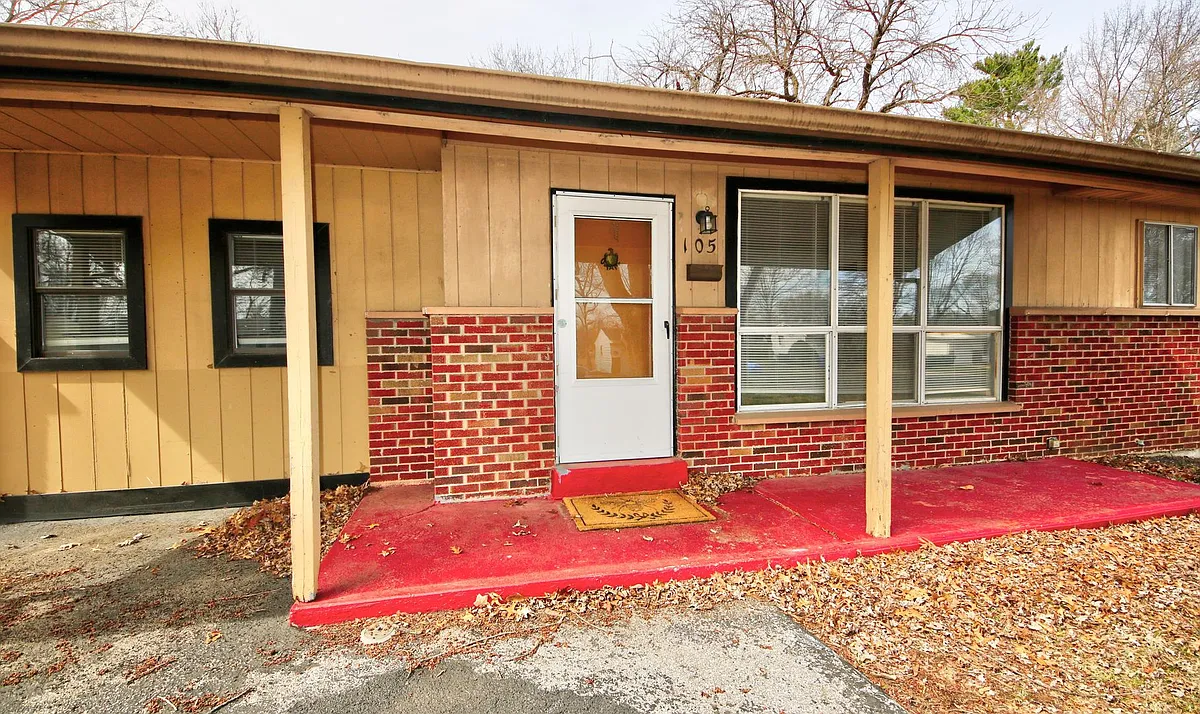 Building Photo - 105 Clearview Dr