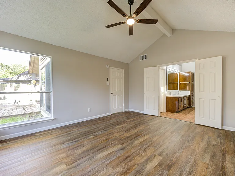 8418 Mosshang Ct — Photo 12