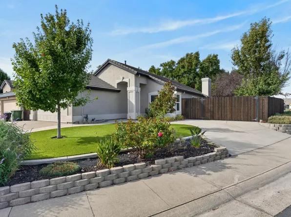 8825 Alder Grove Pl, Elk Grove, CA 95624