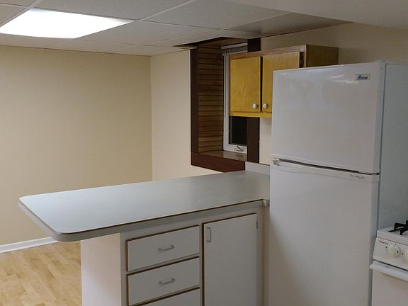 Kitchen / Dining