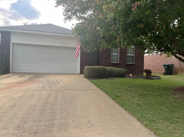222 Spyglass Rd, Dothan, AL 36305