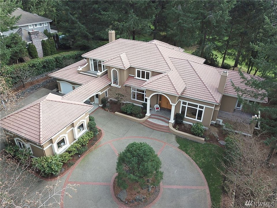 1st image of 4702 N Foxglove Dr NW