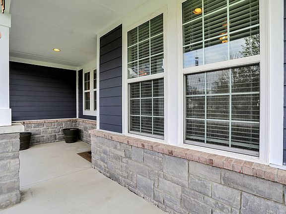 5th image of 7539 Sly Fox Dr