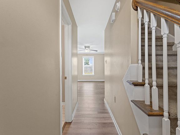 5th image of 103 Mary Rose Ln