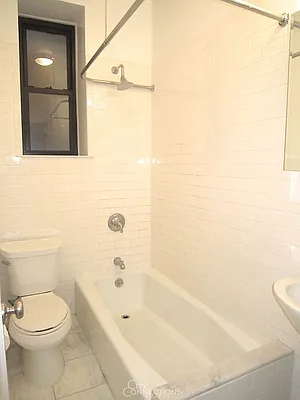Rented by City Connections Realty | media 21