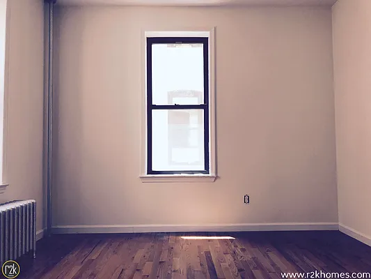 Rented by Realty 2000 Corp | media 14