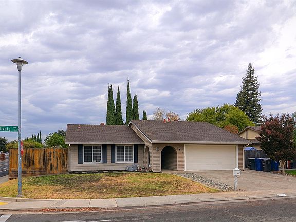 2nd image of 7301 Parkvale Way