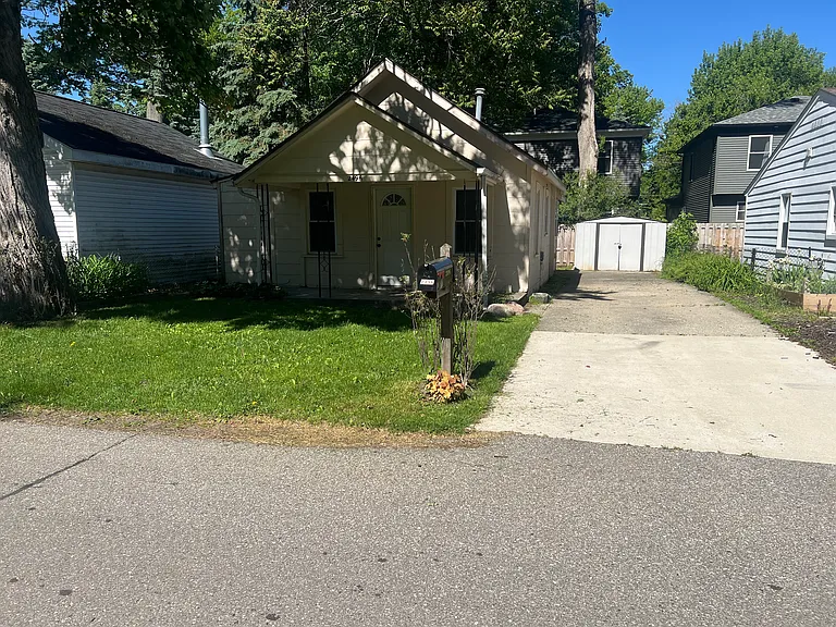 2496 Cass Lake Rd — Photo 2