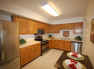 28 Laurence Brooke Rd, Catonsville, MD 21228