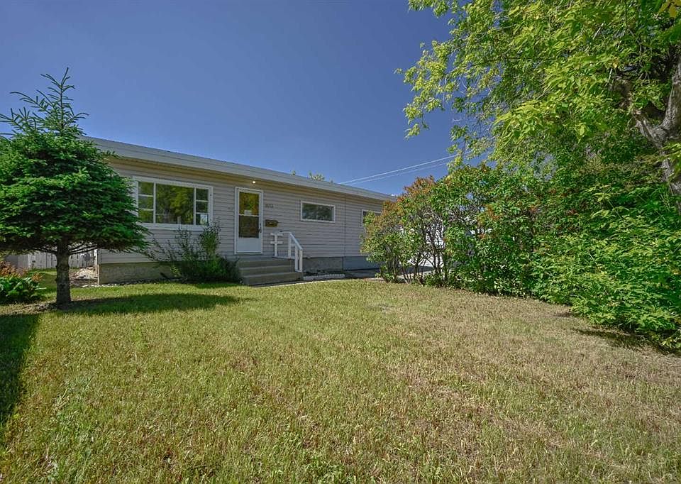 1st image of 9513 N 105th Ave
