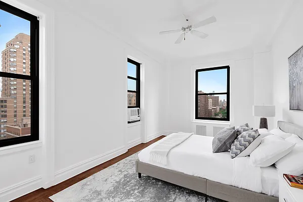 Sold by Compass | media 17