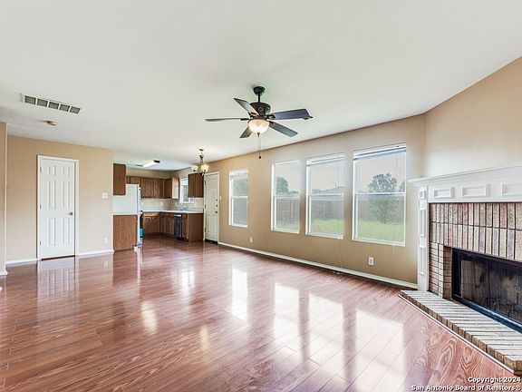 4th image of 8006 Misty Bluff
