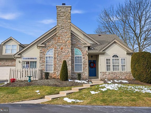 2nd image of 9 Legacy Oaks Dr