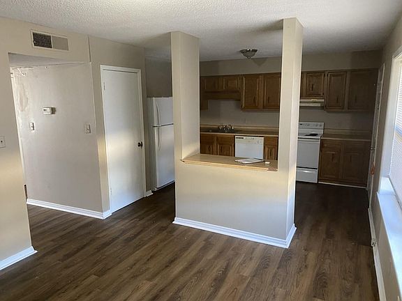 3rd image of 239 Greenway St #39