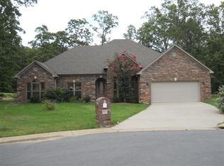 162 Marseille Dr, Maumelle, AR 72113