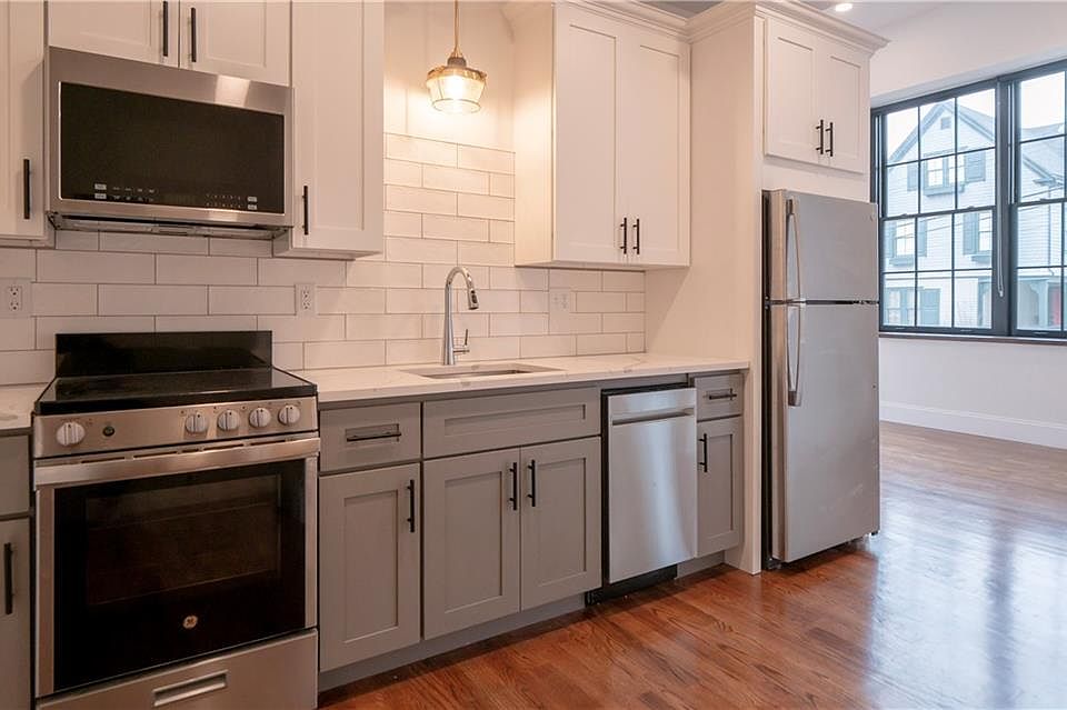 1st image of 15 Cranston Ave Unit 21