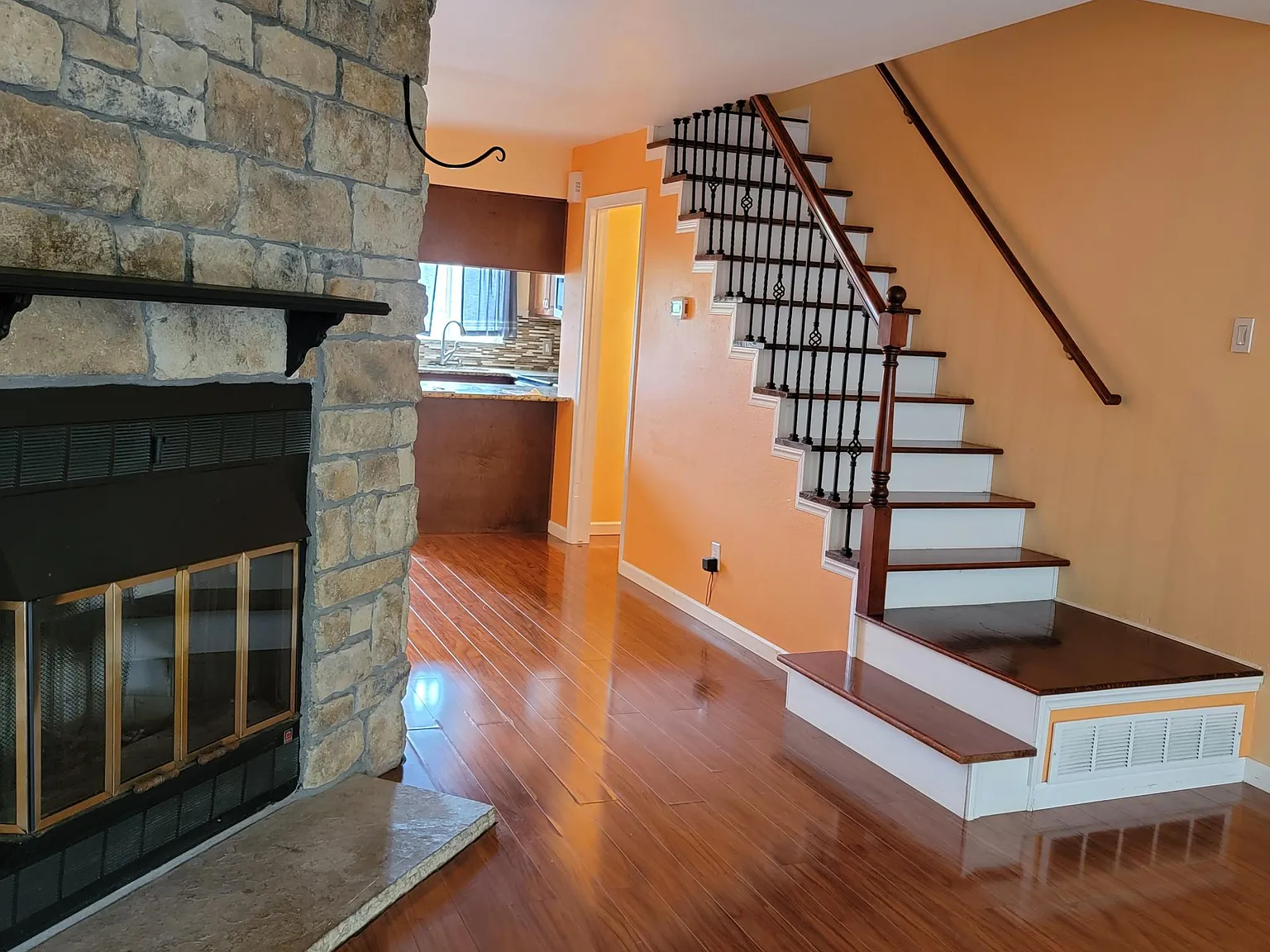 3 bed, 2.5 bath, 1650 sqft, $2,730 — Photo 4