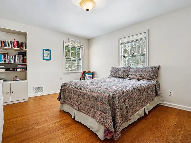 61 Western Dr — Photo 10