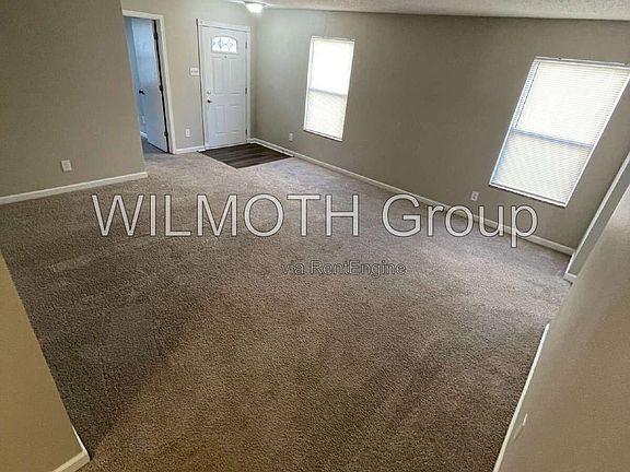 5th image of 1416 Dowell St