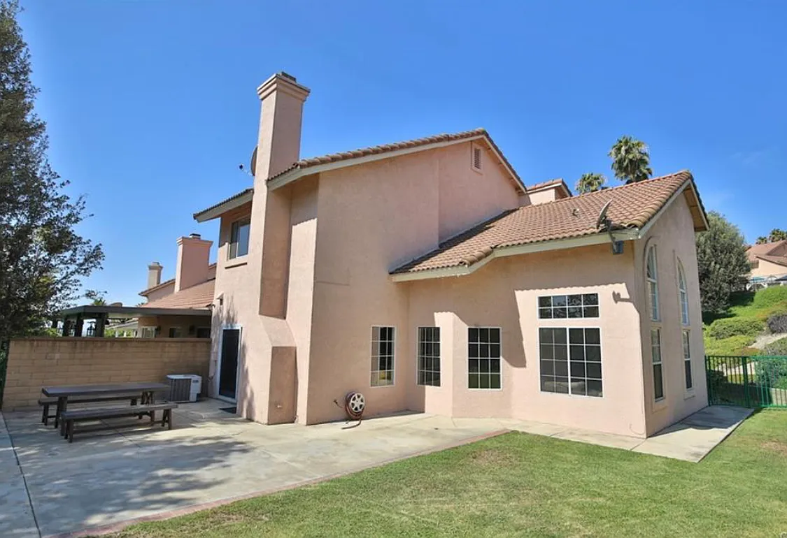 3 bed, 1649 sqft, $4,000 — Photo 3