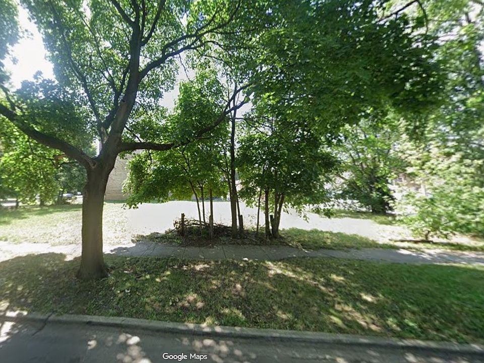 2nd image of 11904 S Vernon Ave