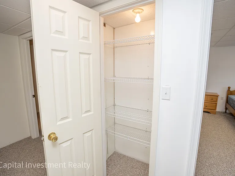 811 E Lincoln St #A — Photo 26