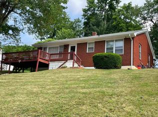 1703 1st St, Staunton, VA 24401