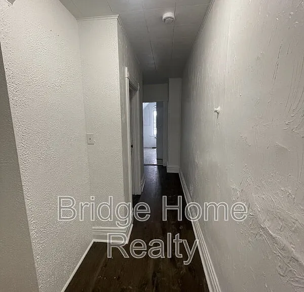 128 S Spring Ave — Photo 32