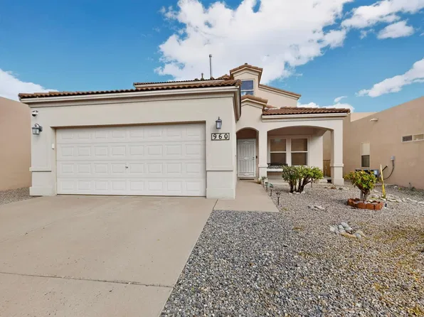 960 Villarrica St NW, Albuquerque, NM 87120