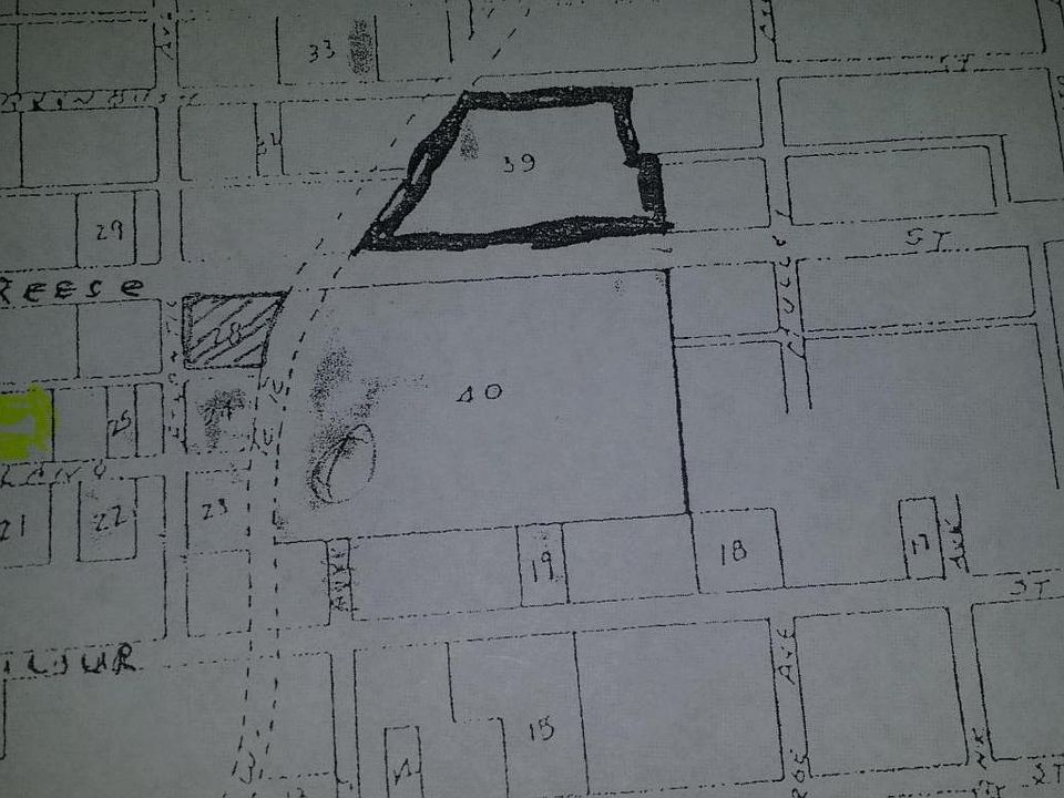 1st image of 2220 Rockwell Ave