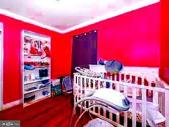 2nd image of 12124 Livingston St