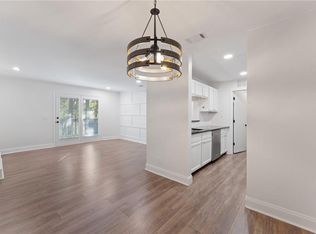 103 Warm Springs Cir, Roswell, GA 30075