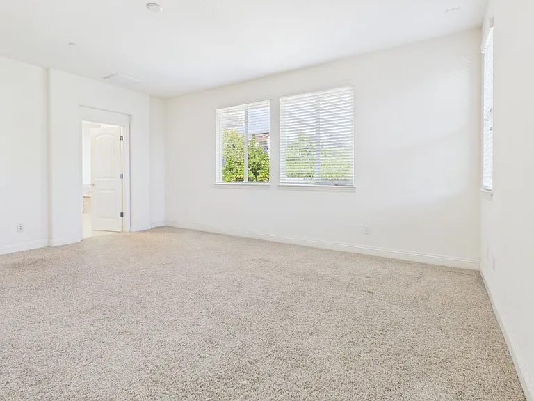 4085 David Loop — Photo 16